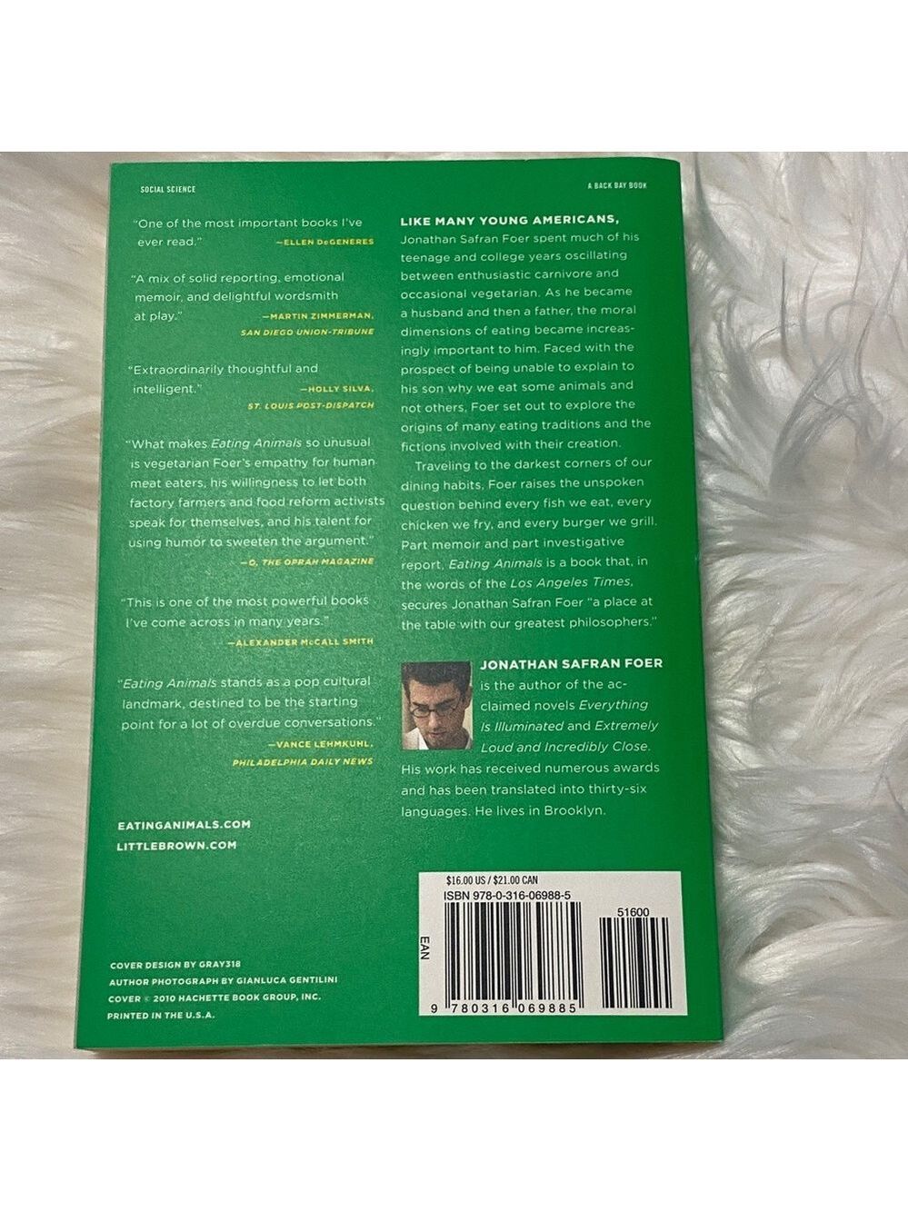 Green 'Eating Animals' Book by Jonathan Safran Foer - Picture 3 of 4